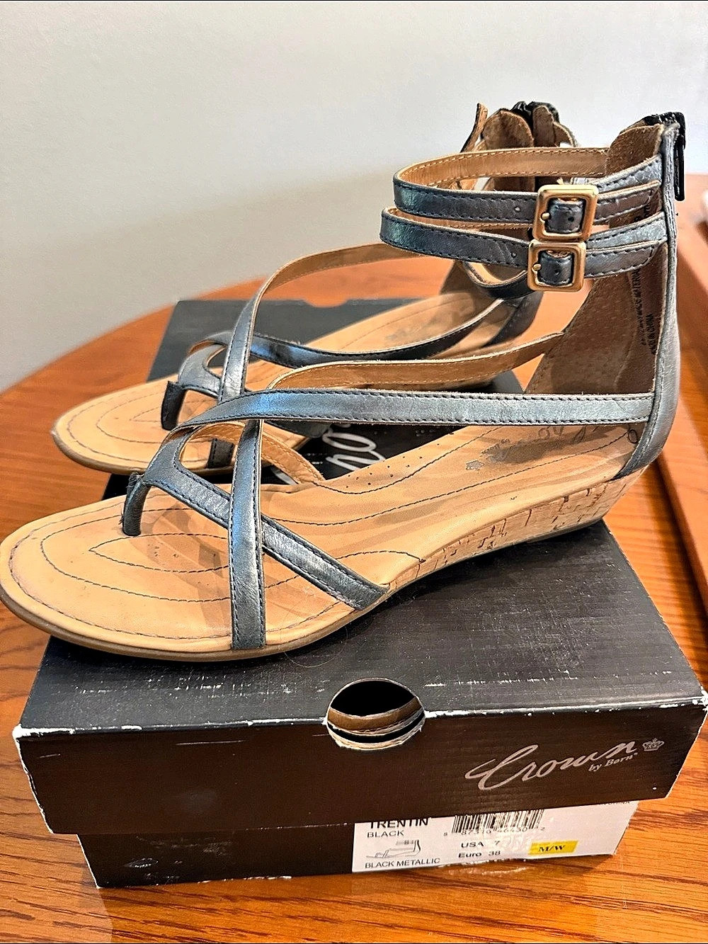 Crown by Born Women's Gray Strappy Wedge Sandals US 7